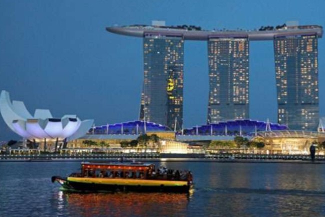 Virus Corona Seret Singapura ke Ambang Resesi