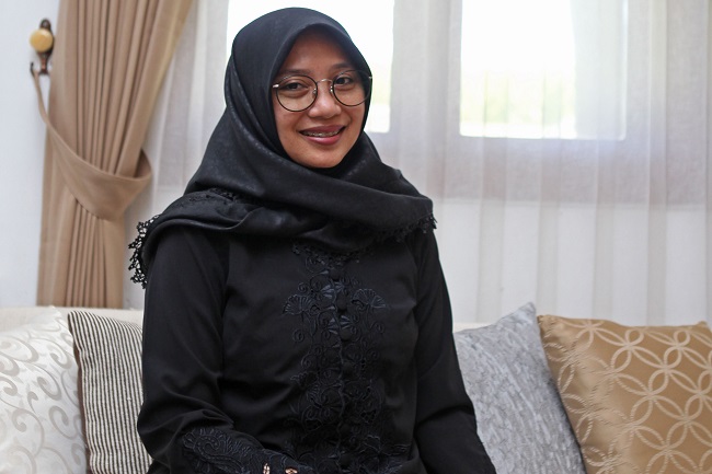 Ipuk Fiestiandani dan Belanja di Tanggal Cantik