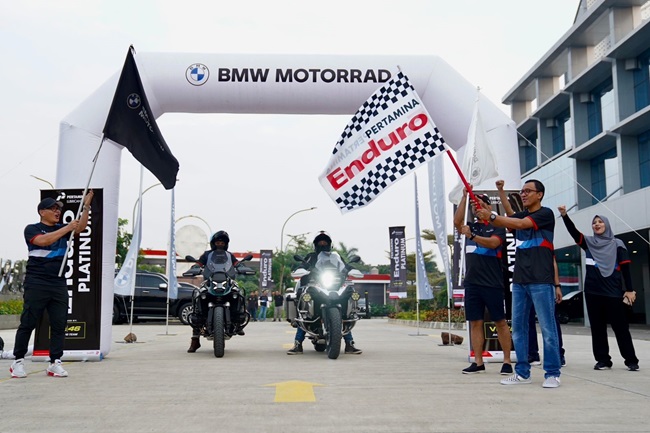 Pertamina Lubricants Lakukan Road Test Bersama BMW Motorrad Indonesia